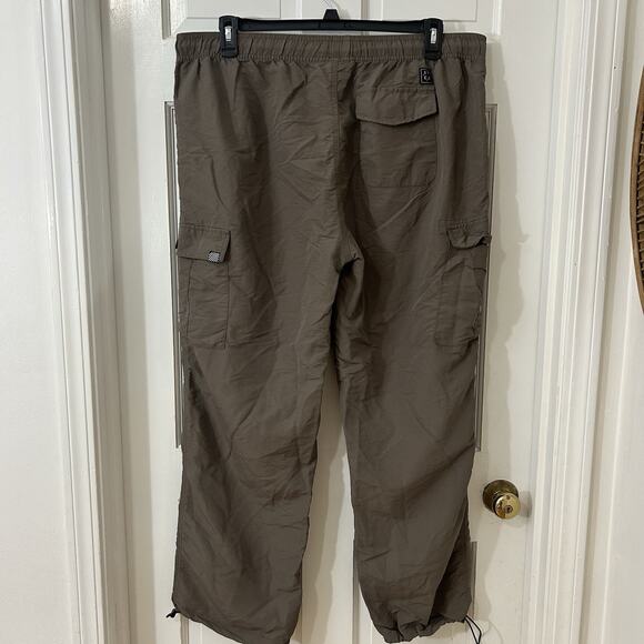 Lira Azalea Mens 2XL Nylon Cargo Pants‎ Hiking Gray Ankle Toggle Drawstring - Picture 2 of 3